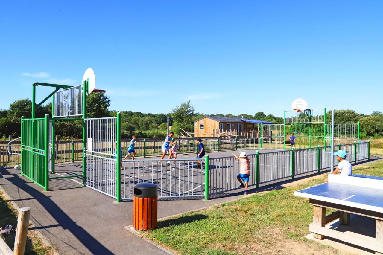Camping De L'Etang Du Pays Blanc Guérande Kültér fotó